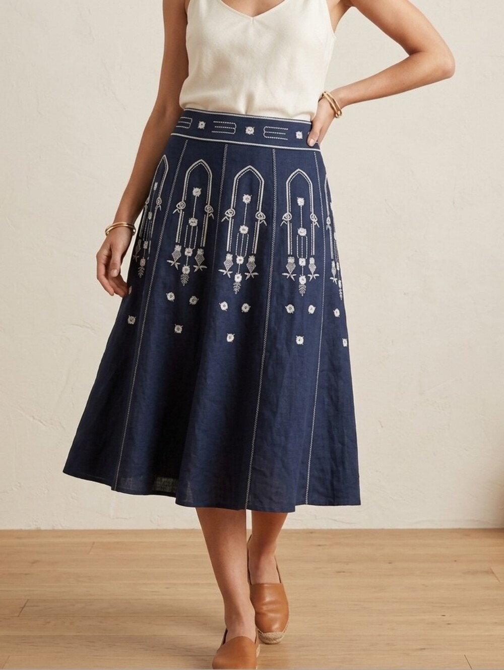 Saint Tropez West navy linen blend embroidered midi skirt 10